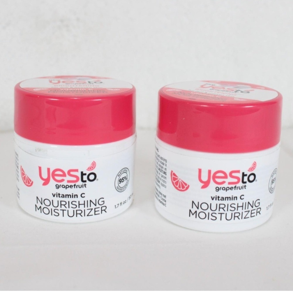 Yes To Grapefruit Vitamin C Brightening Nourishing Moisturizer 1.7oz Lot of 2